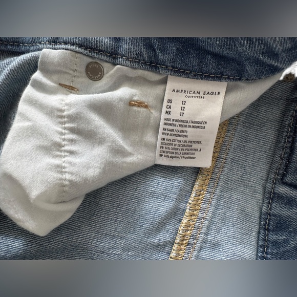 AE curvy mom short - Picture 4 of 4